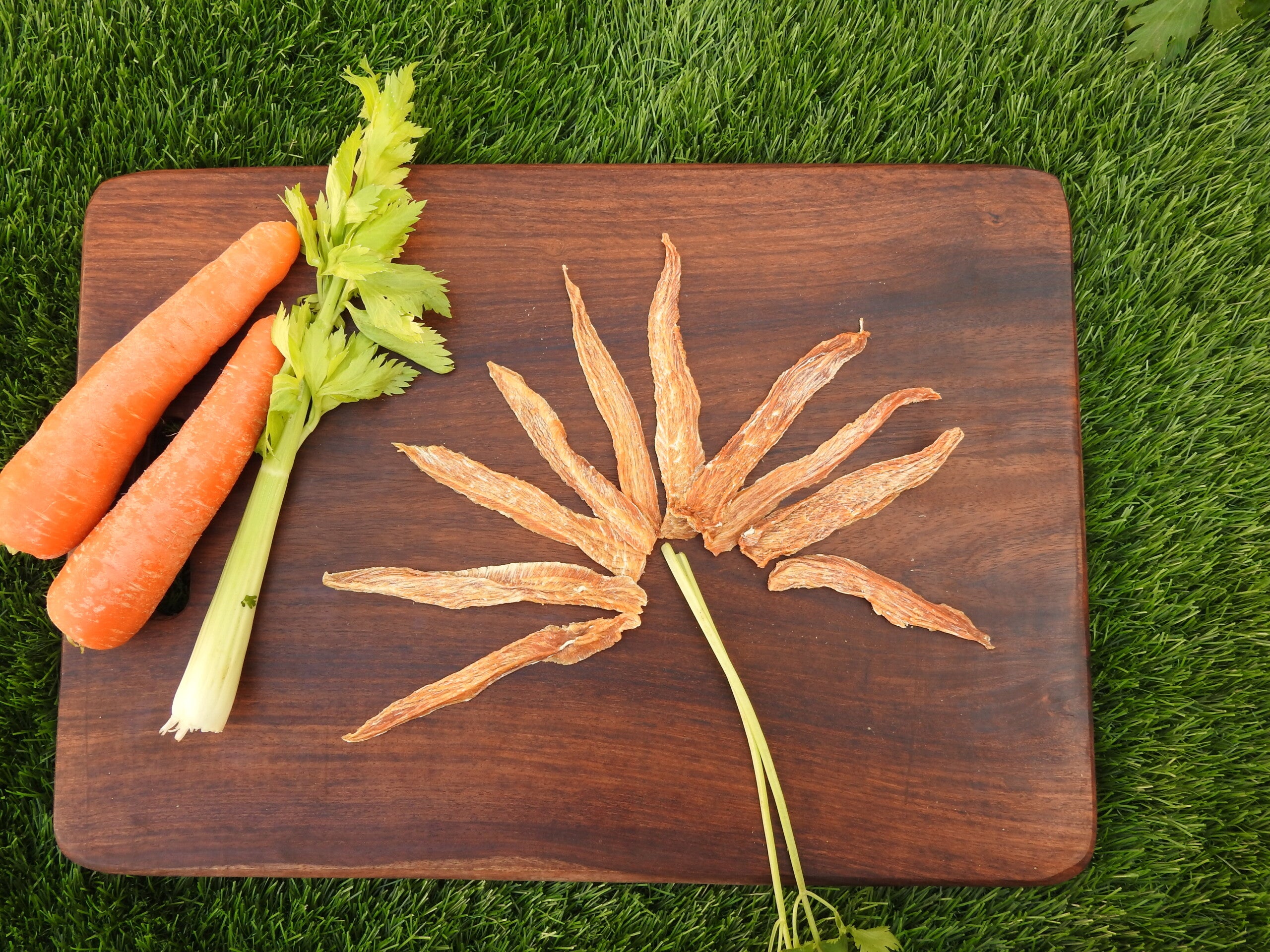Dehydrated Chicken Jerky (boneless) image 0